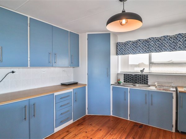 4 Bedroom Property for Sale in Stilbaai Wes Western Cape